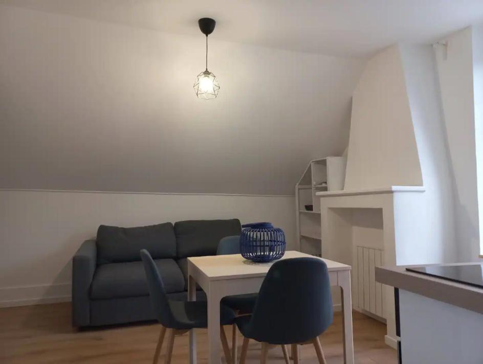 Le Montjoux, appartement calme, toutes commodités Besançon Esterno foto