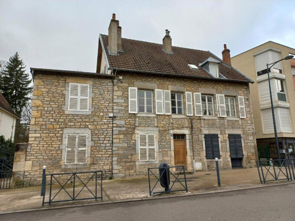 Le Montjoux, appartement calme, toutes commodités Besançon Esterno foto