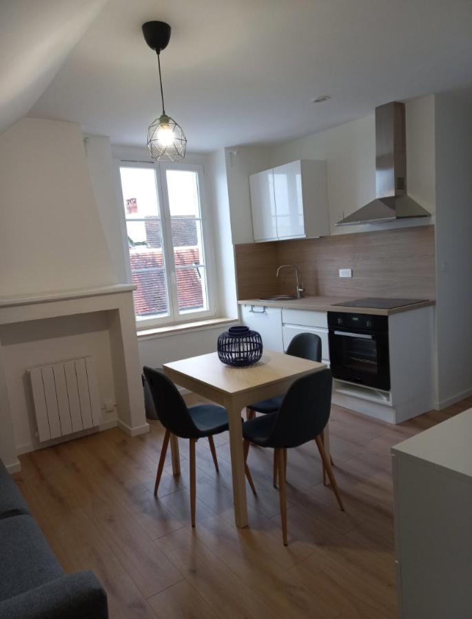 Le Montjoux, appartement calme, toutes commodités Besançon Esterno foto